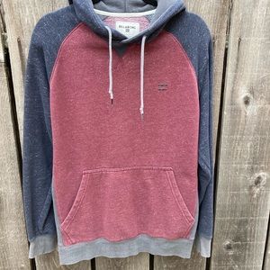 Men's Billabong Red Two-Tone Hoodie L Cotton Pockets Beach Outdoor Logo RN99064